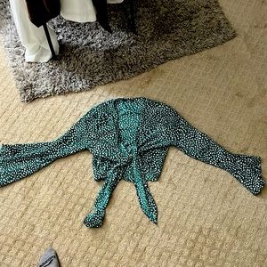 Cropped long sleeve shirt from shein